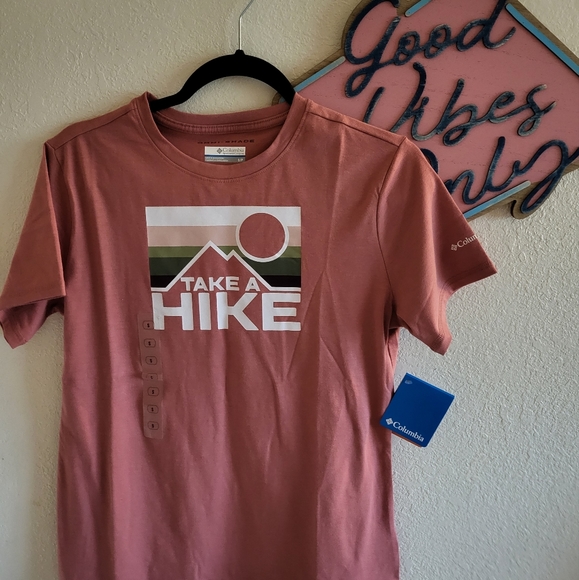 Columbia Tops - NWT Columbia Omni-Shade Take A Hike Shirt
